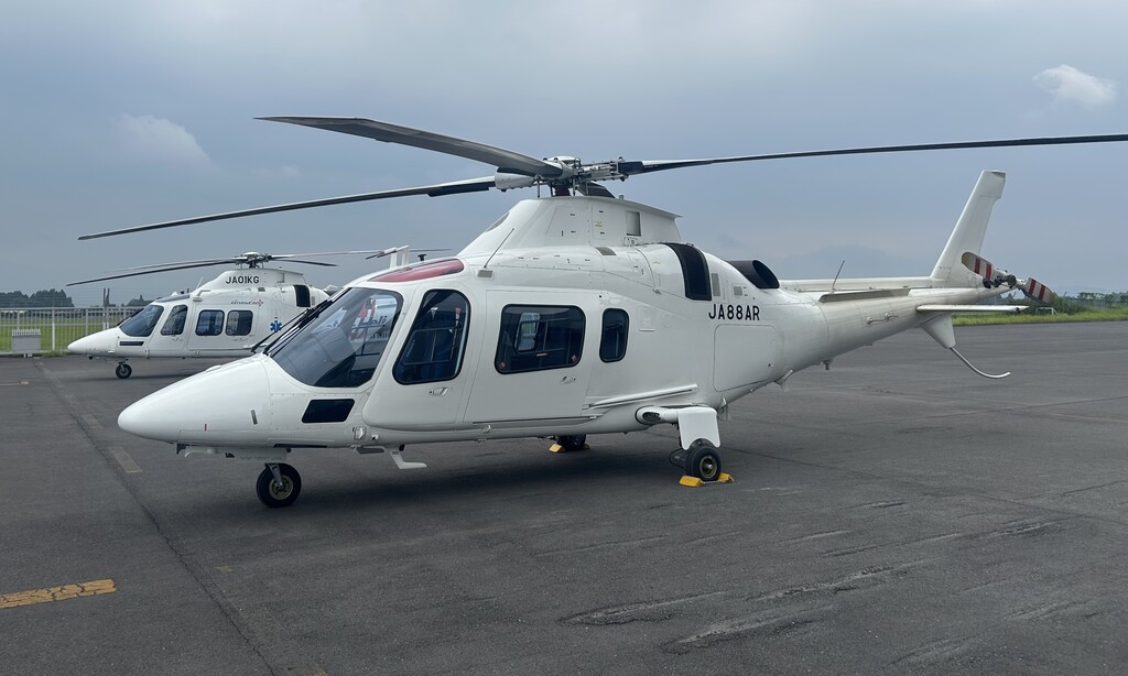 アグスタ AW109E型